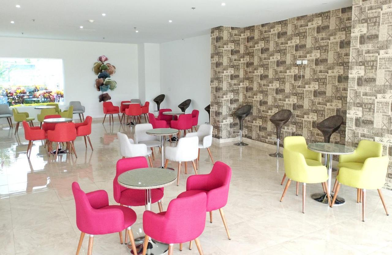 Hotel Royal Elim International Cali Εξωτερικό φωτογραφία Interior of the new library