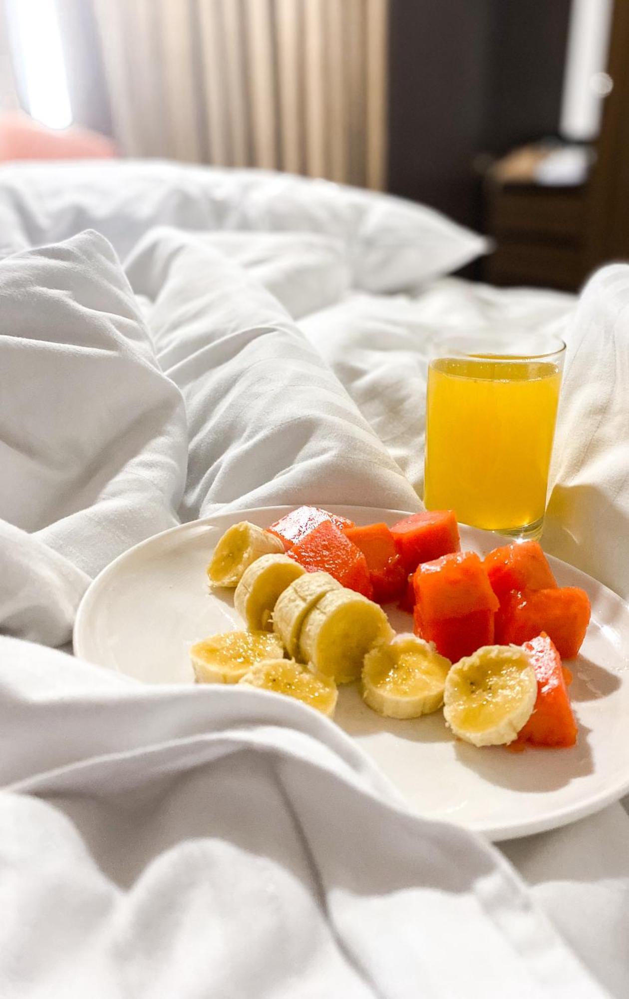 Hotel Royal Elim International Cali Εξωτερικό φωτογραφία Fruit and juice