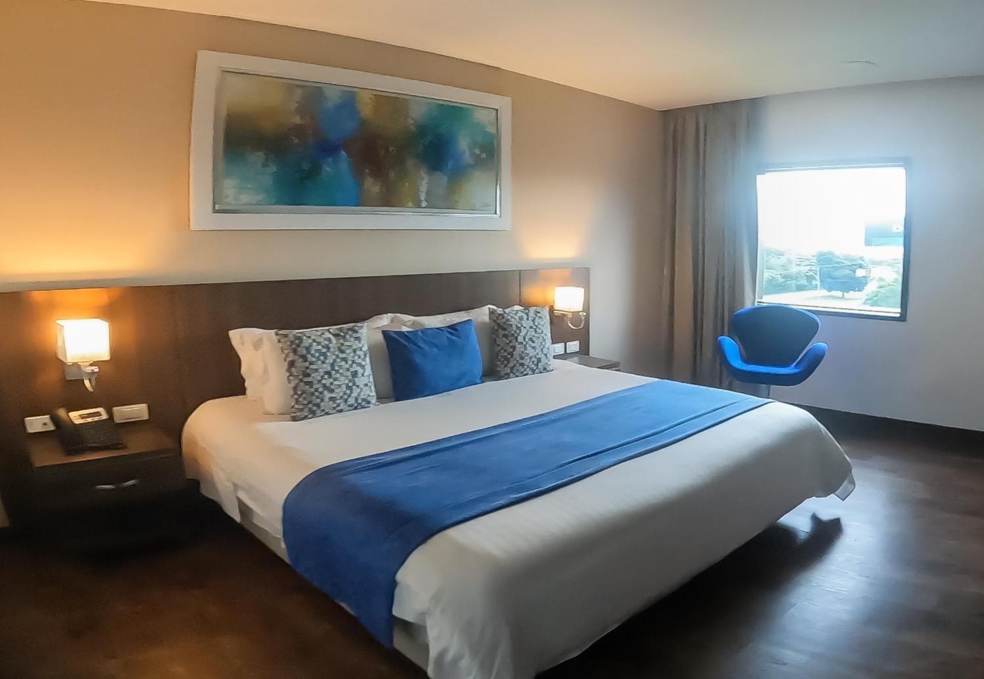 Hotel Royal Elim International Cali Εξωτερικό φωτογραφία A room at the hotel